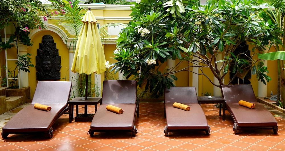 Отель Paris Angkor Boutique Сиемрип Экстерьер фото